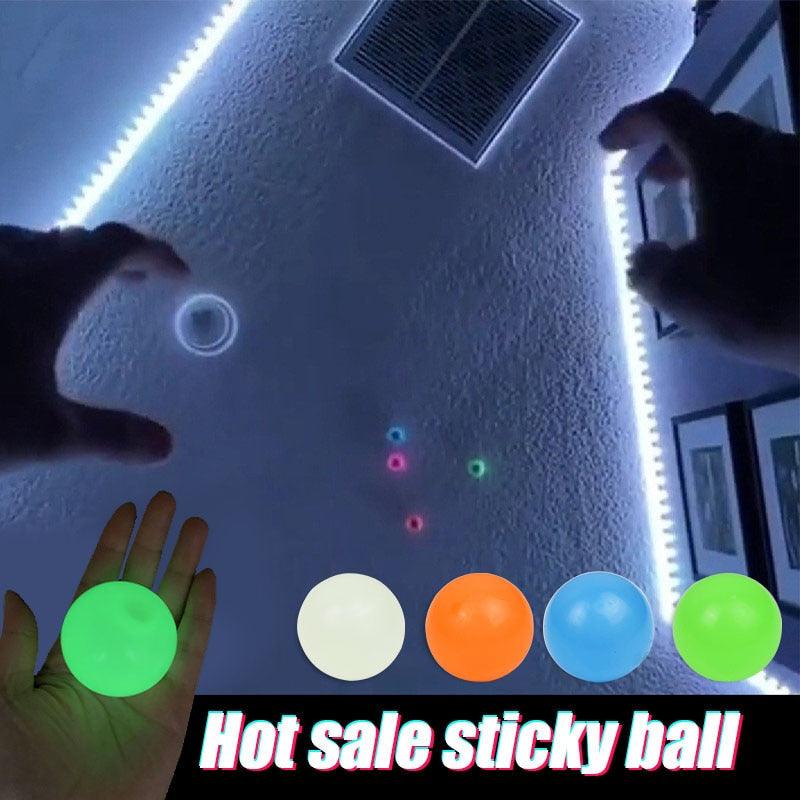 Glowing Wall Balls - GOGO FLEEK