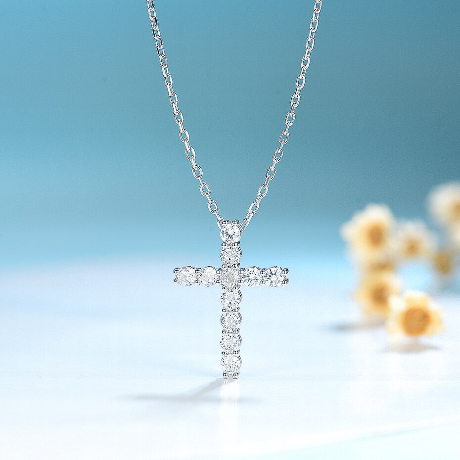 Moissanite Cross Necklace - GOGO FLEEK