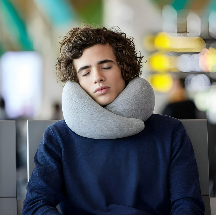 Travel Neck Pillow - GOGO FLEEK