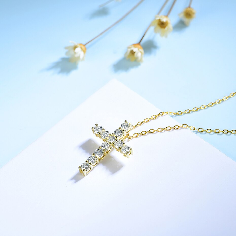 Moissanite Cross Necklace - GOGO FLEEK